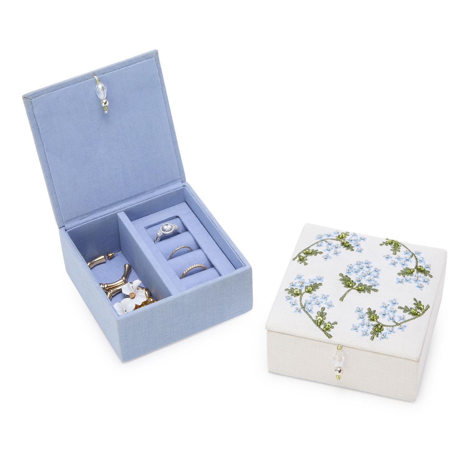 white hyd jewelry box