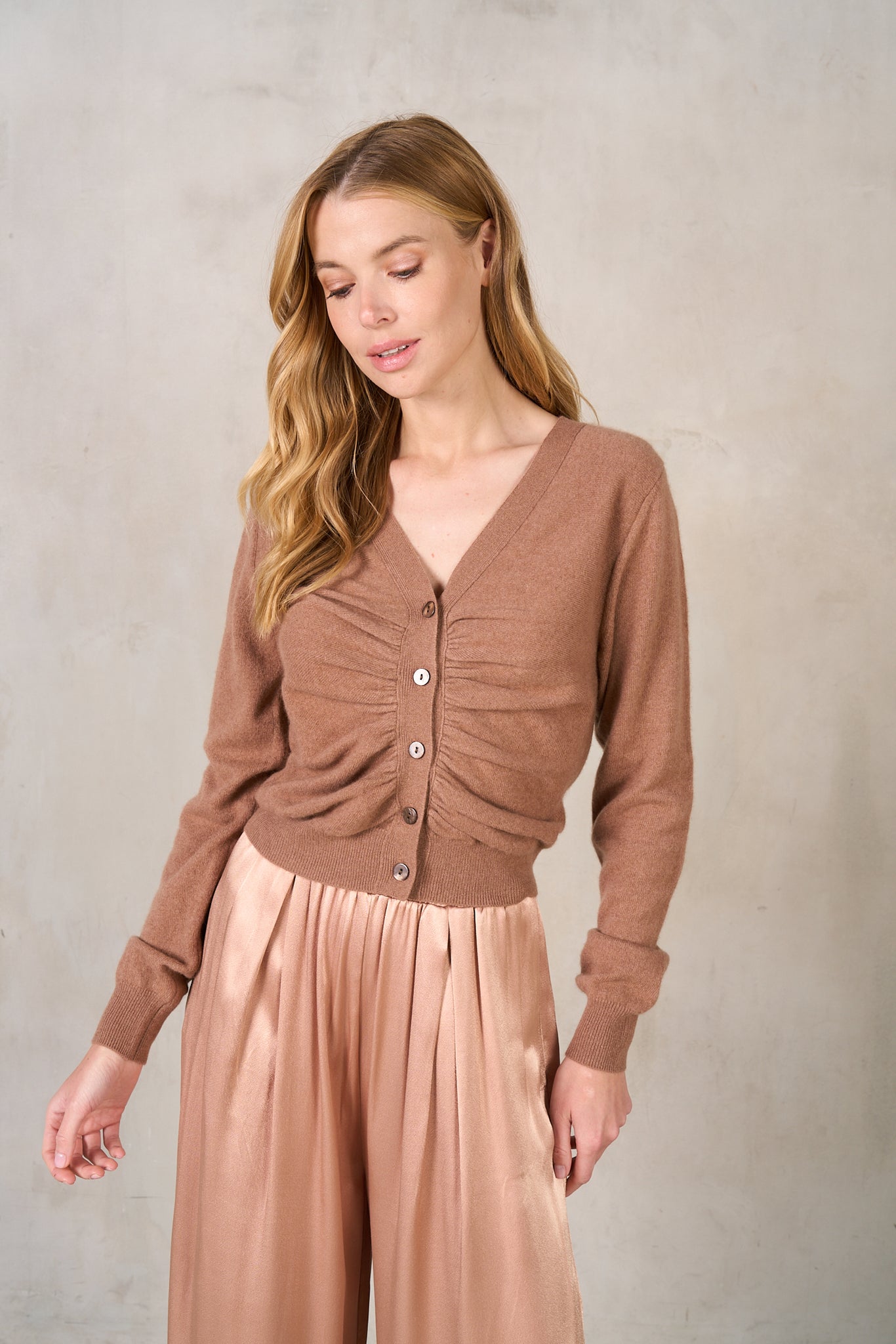 BUTTON DOWN CASHMERE CARDI