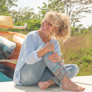 SLOUCHY VNECK BEACH SWEATER